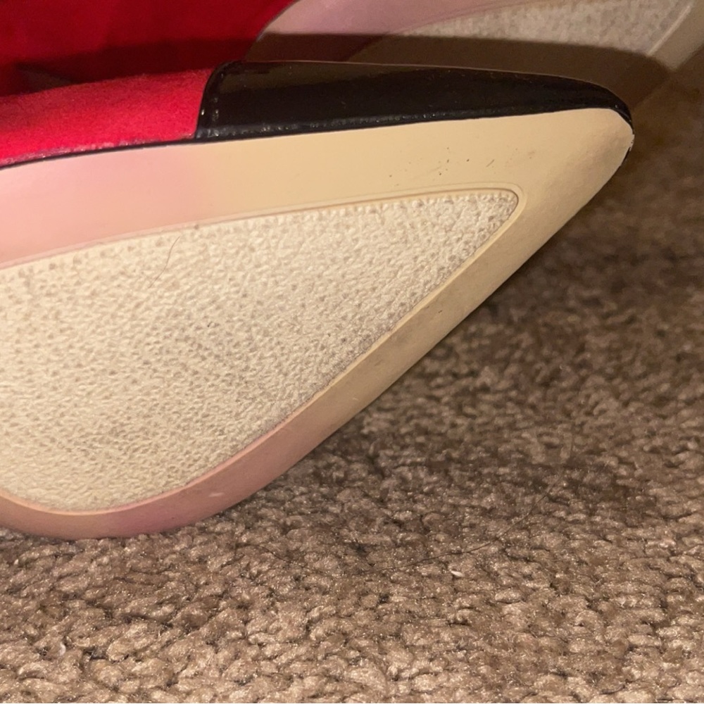 Woman High Heels - Picture 3 of 6